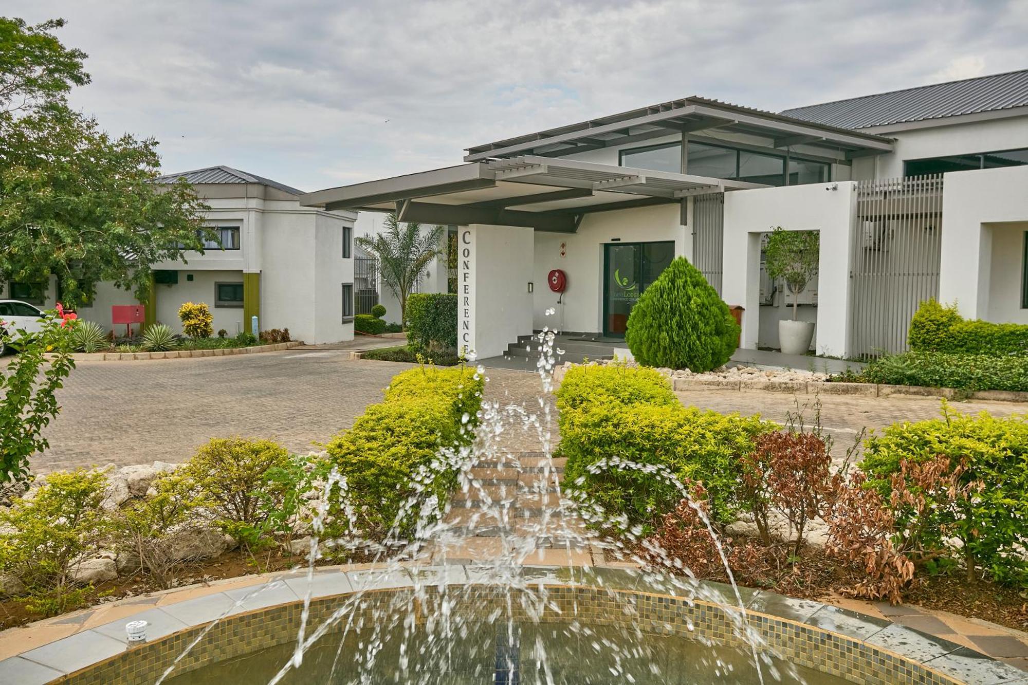 Travelodge Kasane Luaran gambar